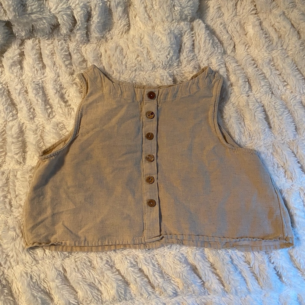 Faux button cropped tank